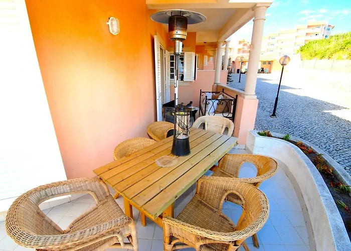 Lighthouse - House With Amazing Sea Views Nyaraló São Martinho do Porto