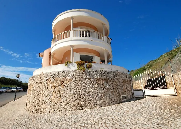Lighthouse - House With Amazing Sea Views * São Martinho do Porto