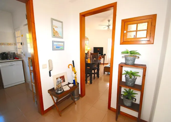 Nyaraló Lighthouse - House With Amazing Sea Views