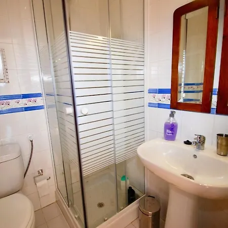 Lighthouse - House With Amazing Sea Views *