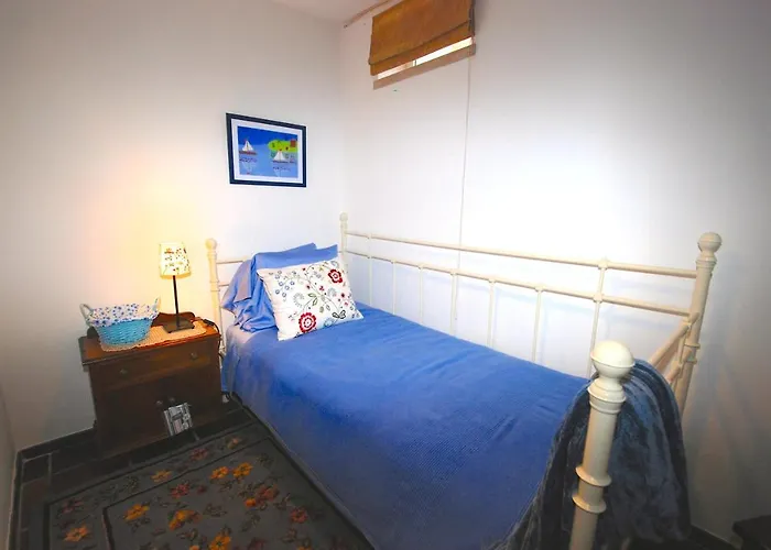 Lighthouse - House With Amazing Sea Views Nyaraló