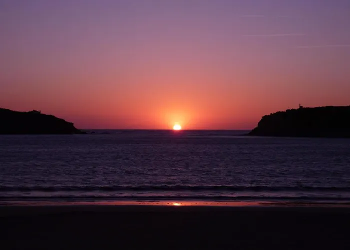 Lighthouse - House With Amazing Sea Views בית נופש סאו מרטיניו דו פורטו